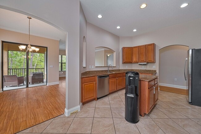 Building Photo - 1244 Carpazi Ct