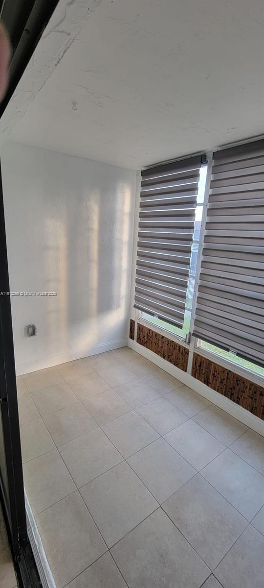 Building Photo - 7320 NW 85th Ct