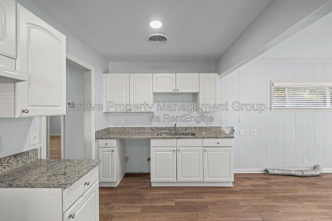 Building Photo - 4629 Durbin Ave