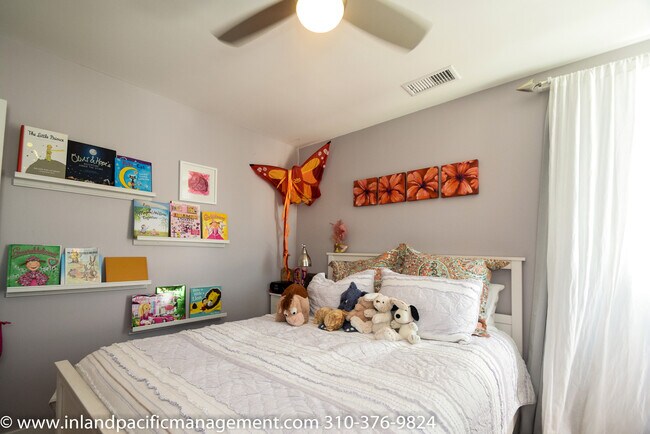 Building Photo - Exquisitely Remodeled Craftsman Style Home