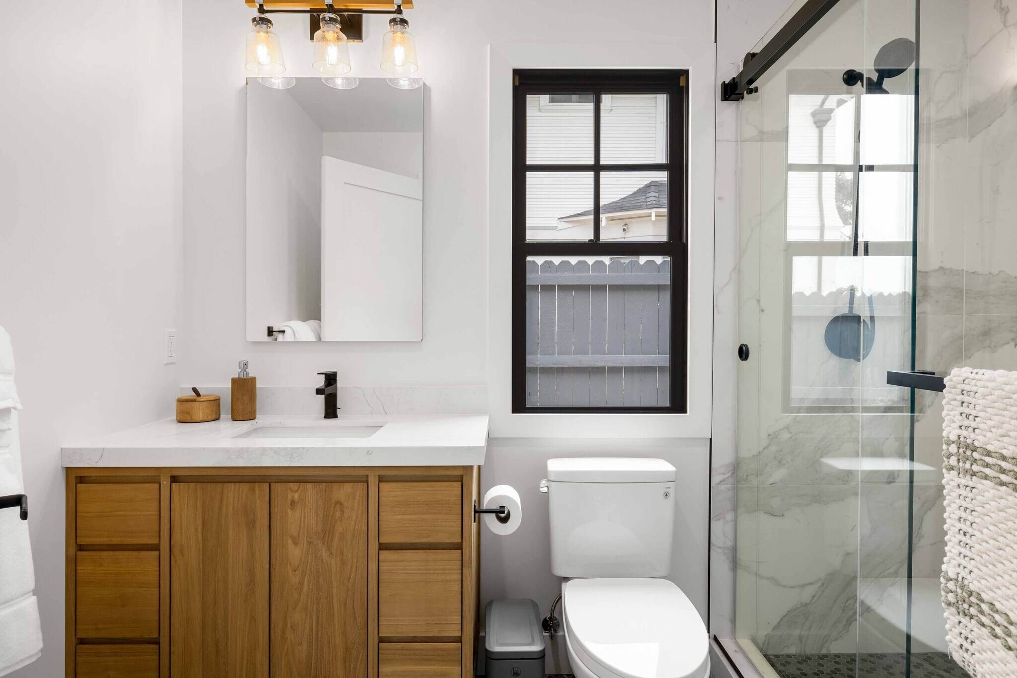 Building Photo - 603 Garnet St