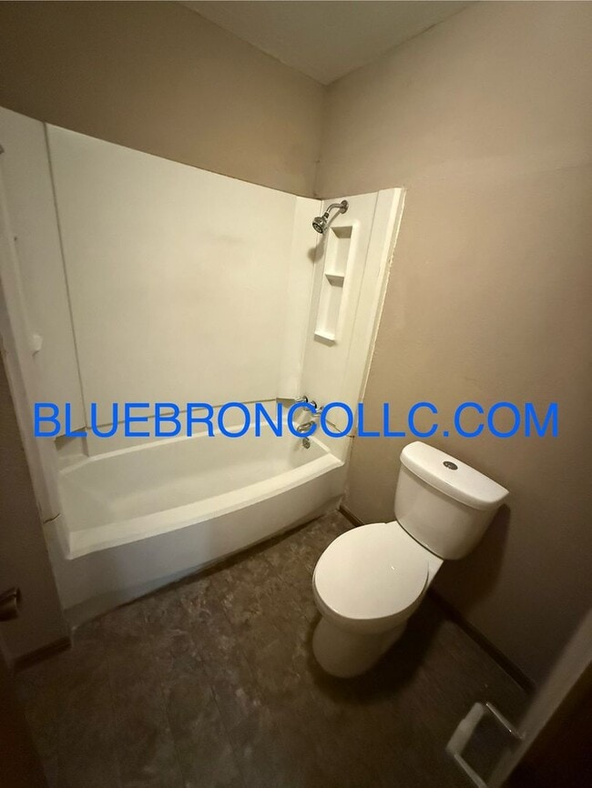 Building Photo - New vinyl plank flooring and updated finis...