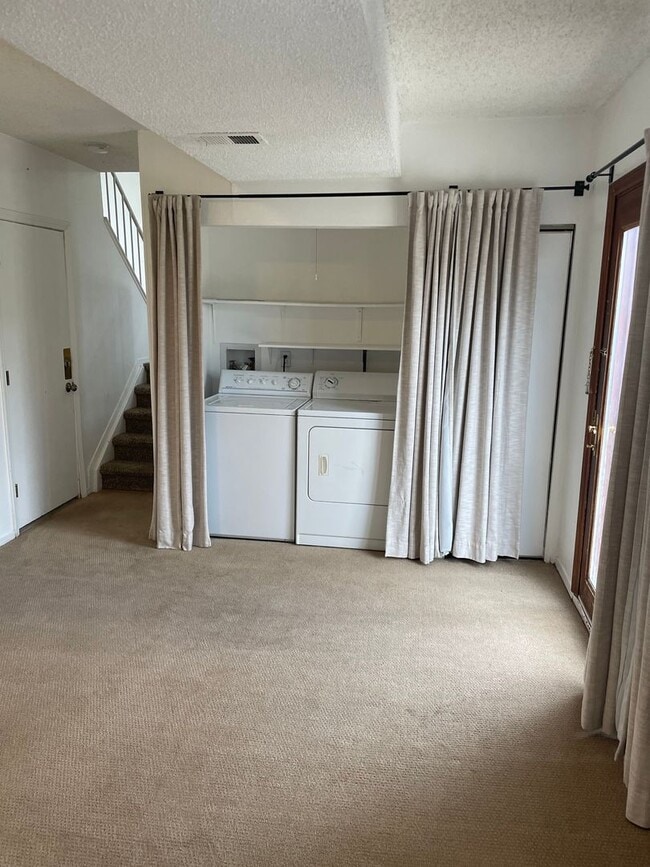 Building Photo - Available soon, 3 bd 1 bath rental in Parker CO 80134