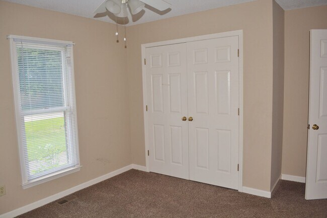 Building Photo - 2 Bed/ 1 Bath Duplex in Downtown Lillington