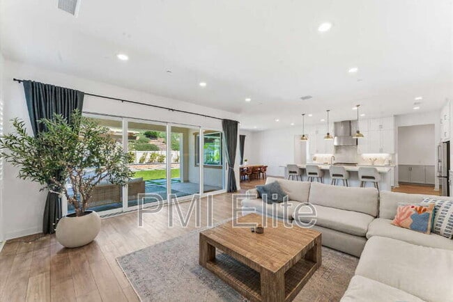 Building Photo - 28657 Windbreak Tr