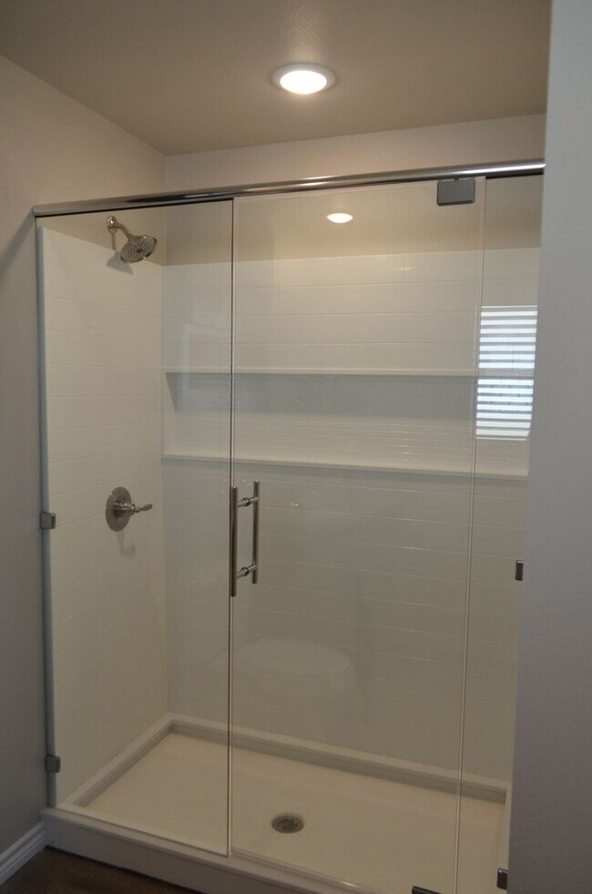 Building Photo - 1713 Castroville Trl