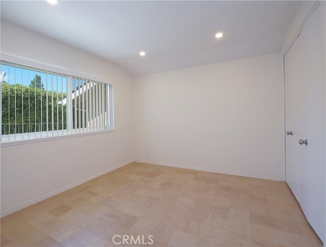 Building Photo - 27665 Longhill Dr