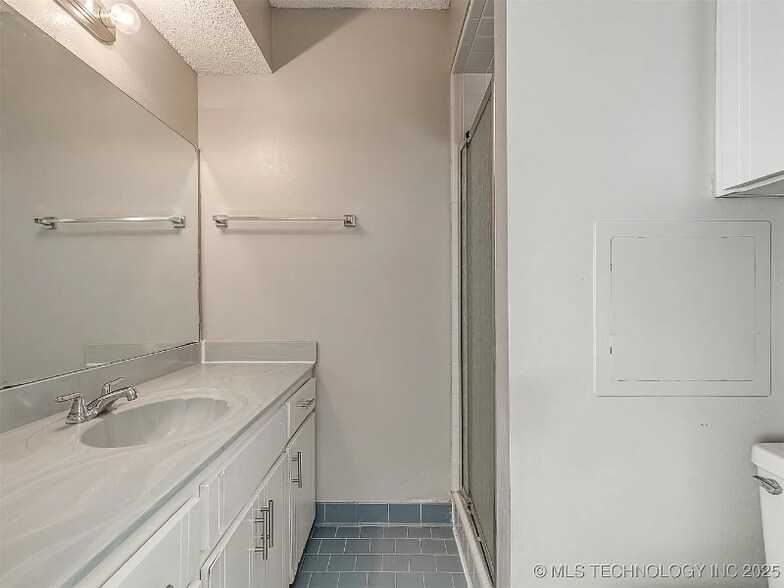 Building Photo - 3213 S 217th E Ave