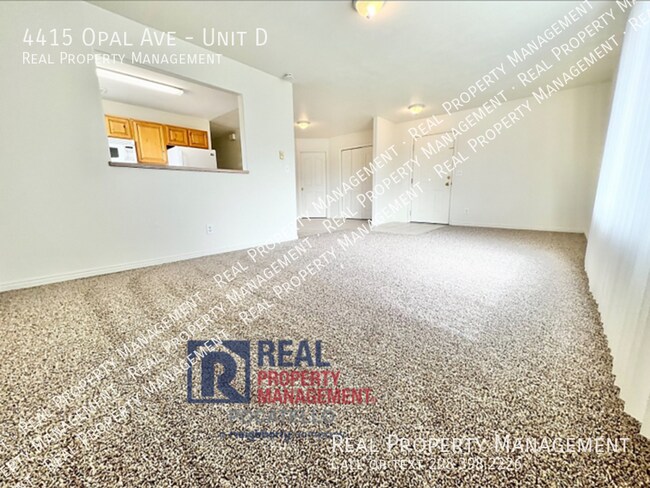 Building Photo - 4415 Opal Ave