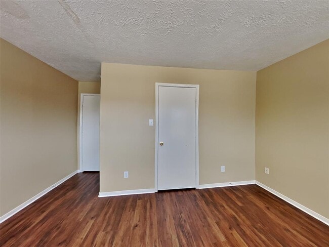 Building Photo - 14851 Dorray Ln