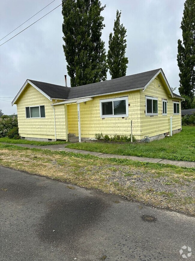 Building Photo - Quiet 2 Bedroom, 1 Bath Home - APPLICATION...