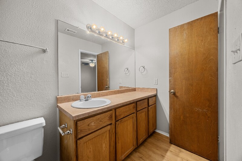 Building Photo - 9024 Sawtooth Ln