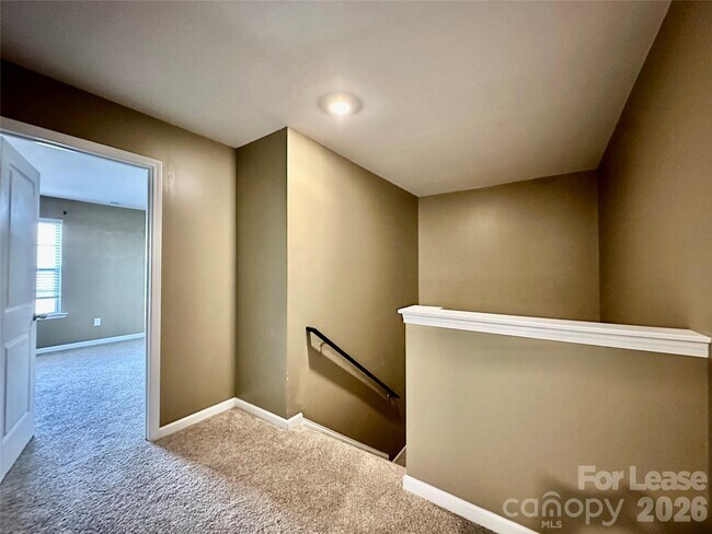 Building Photo - 1210 Leno Ln
