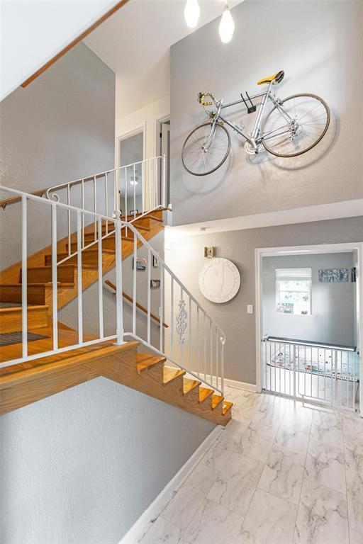 Building Photo - 2464 Lydia Way