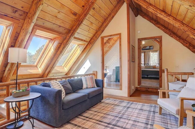 Building Photo - Mountain Log Home for Rent with views and ...