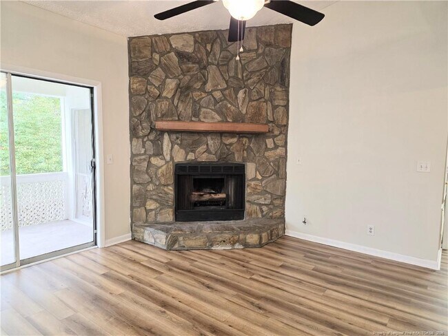 Building Photo - 6768 Willowbrook Dr