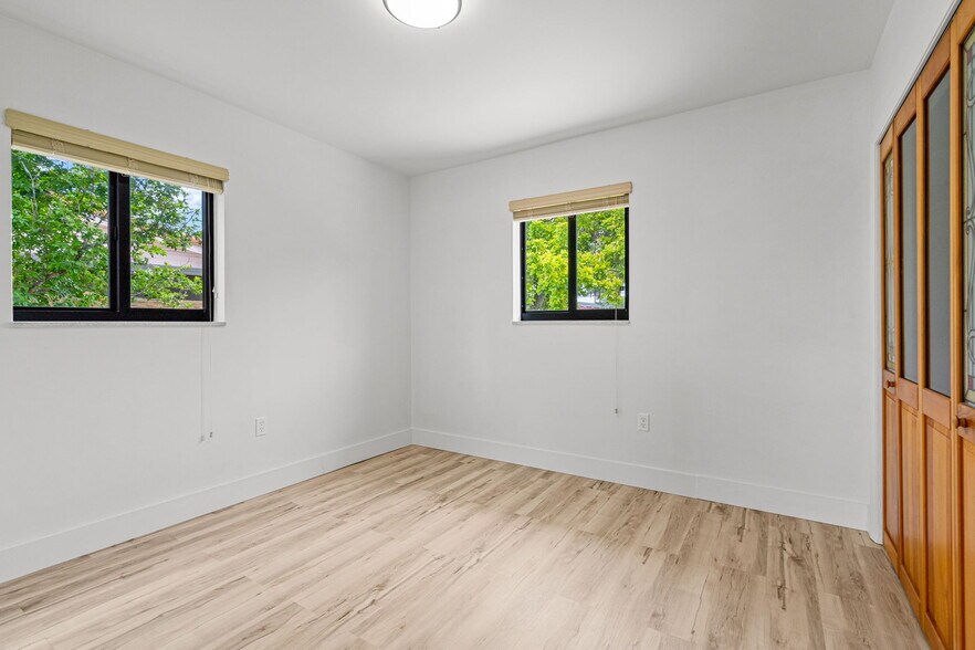 Building Photo - 5110 SW 106th Ave
