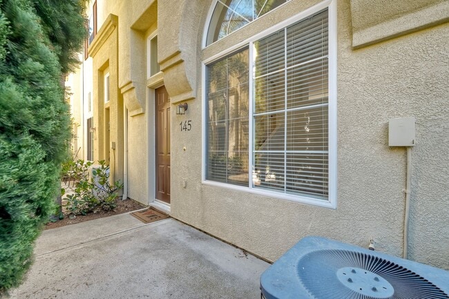 Building Photo - 3726 Mykonos Ln