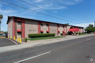 Building Photo - Elevate at 27th