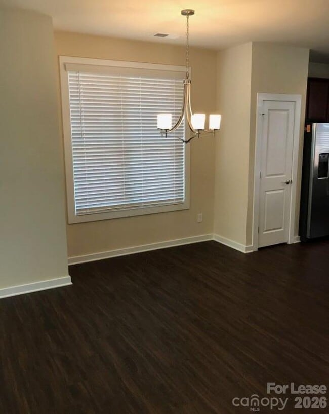 Building Photo - 1923 Winpole Ln