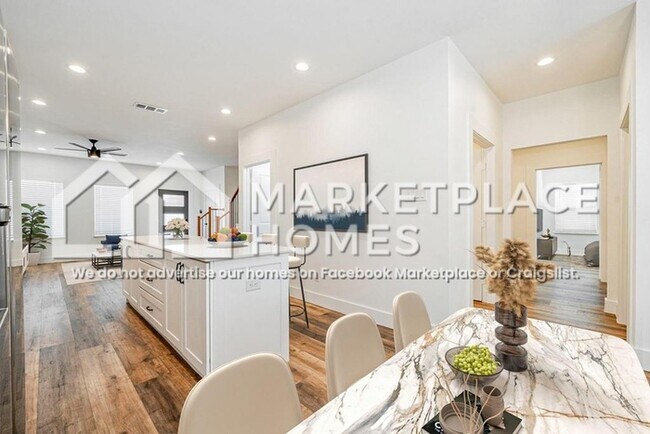 Building Photo - 1208 Edgar St