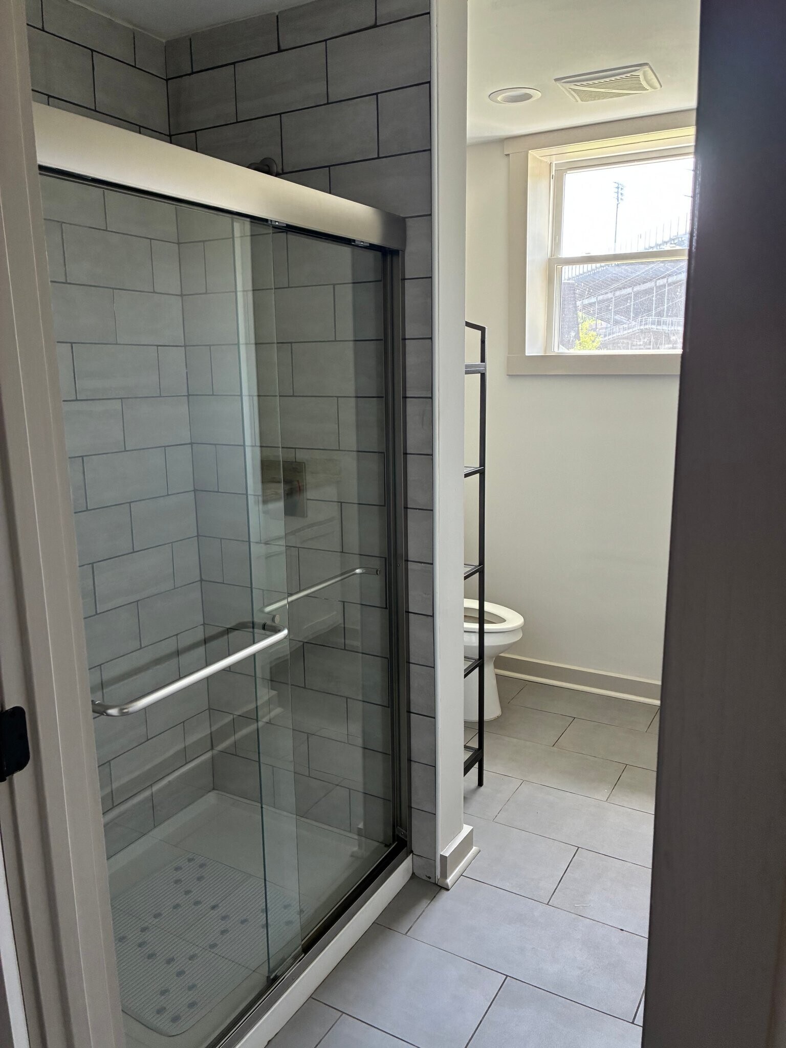 Building Photo - 528 N Royal Ave