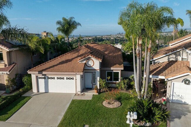 Building Photo - 28645 Via Pasatiempo