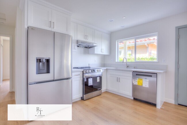 Building Photo - 2 Bed | 2 Bath | Alhambra School District