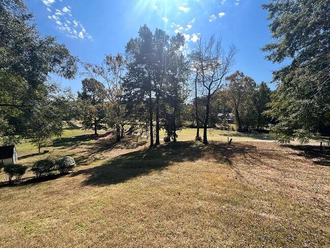 Building Photo - 12 Ginger Ln