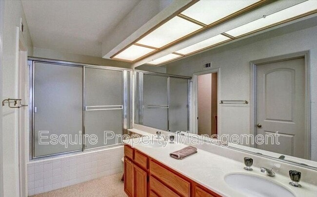 Building Photo - 618 Double Eagle Way