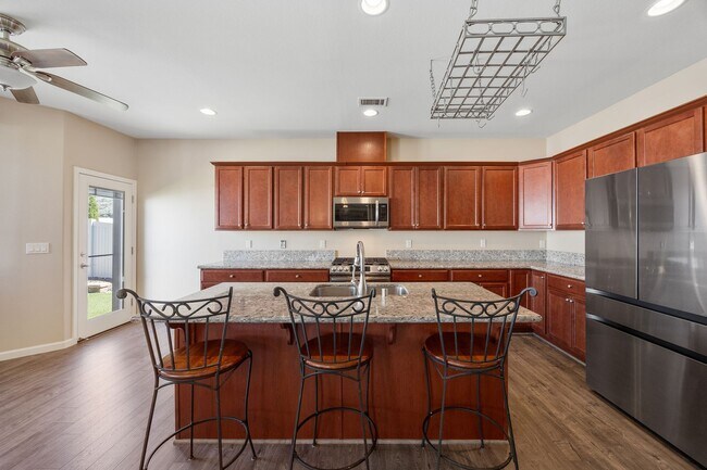 Building Photo - **Charming Home for Rent in Damonte Ranch**