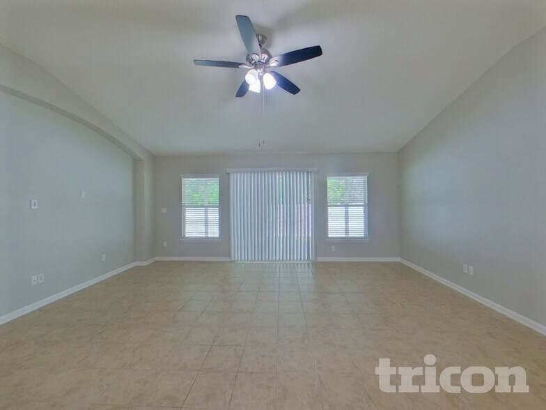 Building Photo - 86301 Fortune Dr