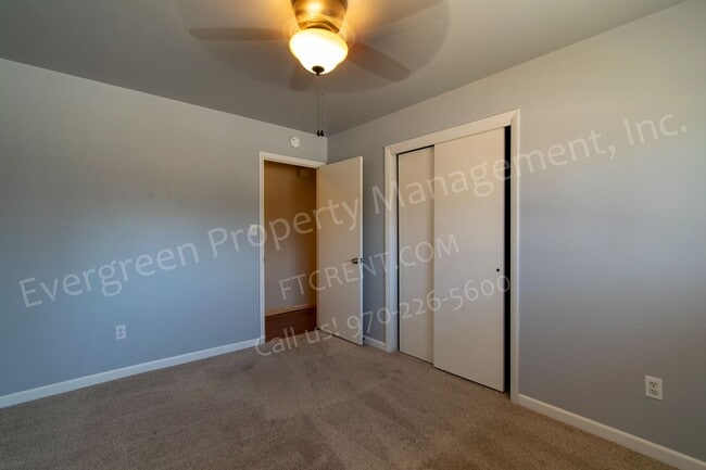 Building Photo - 2206 Wakefield Dr