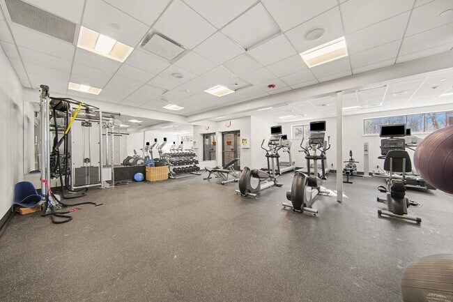 Building Photo - 3105 Millbury Ln