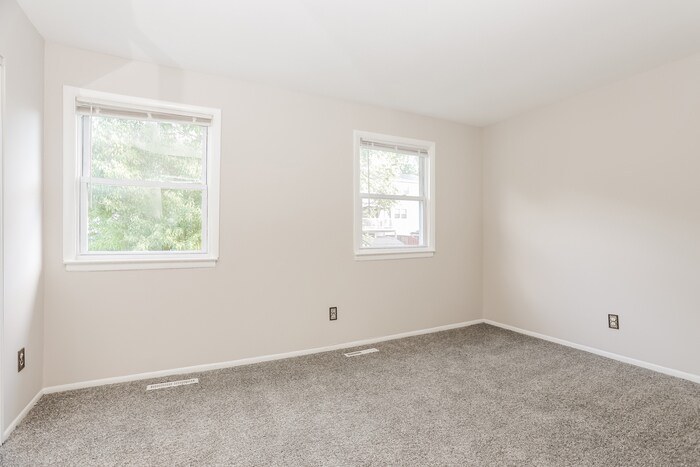 Building Photo - 1386 Harford Square Dr