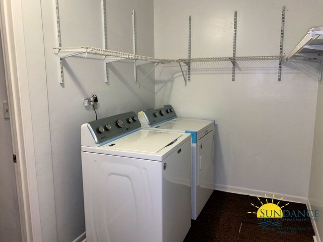 Building Photo - Renovated 2 Bedroom Home in Crestview