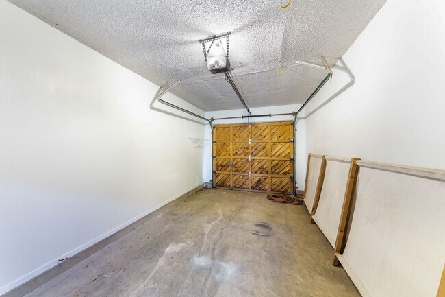 Building Photo - 4404 Travis Country Cir