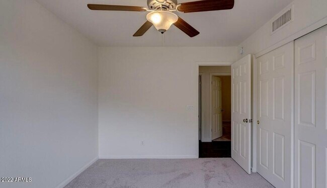 Building Photo - 6960 W Villa Hermosa