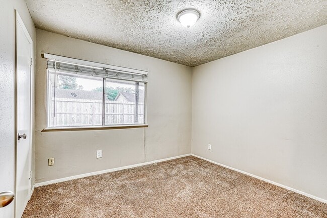 Building Photo - 7010 Foxmont Ln