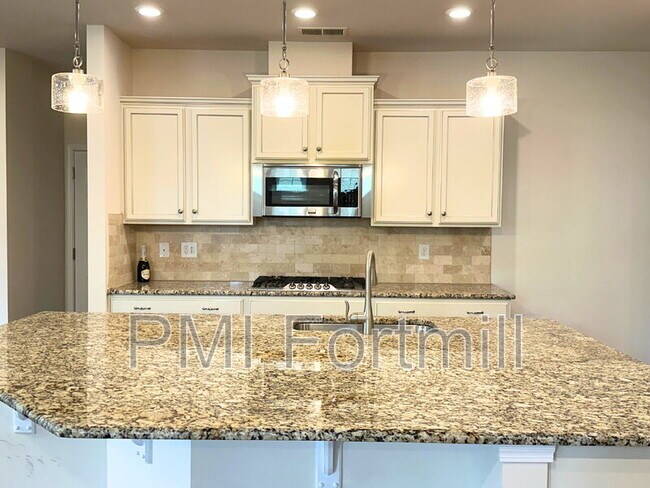 Building Photo - 961 Skywater Dr