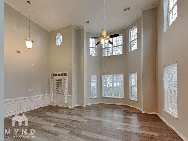 Building Photo - 15819 Herring Gull Way