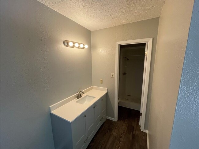 Building Photo - 5806 Emerald Forest Dr