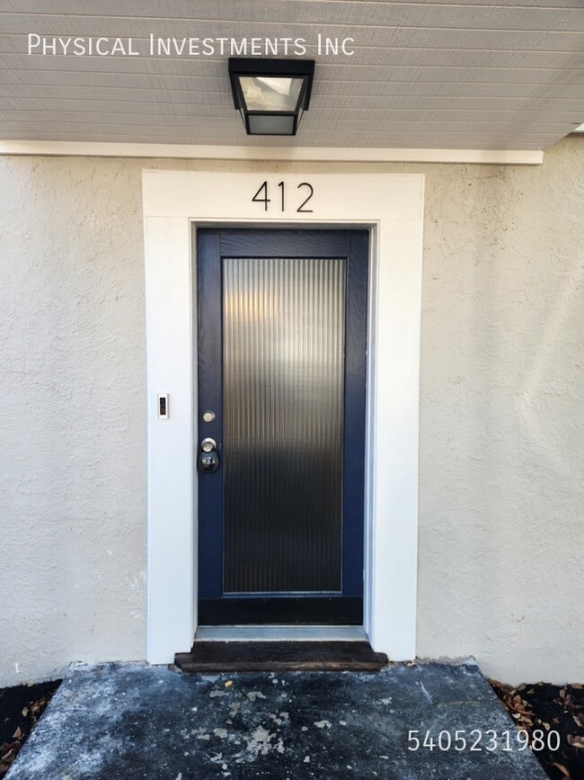 Building Photo - 412 Hanover Ave NW