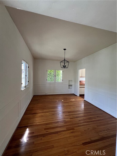 Building Photo - 353 S Orlando Ave