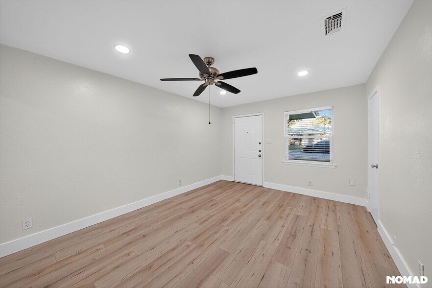 Building Photo - 2510 Normont Cir