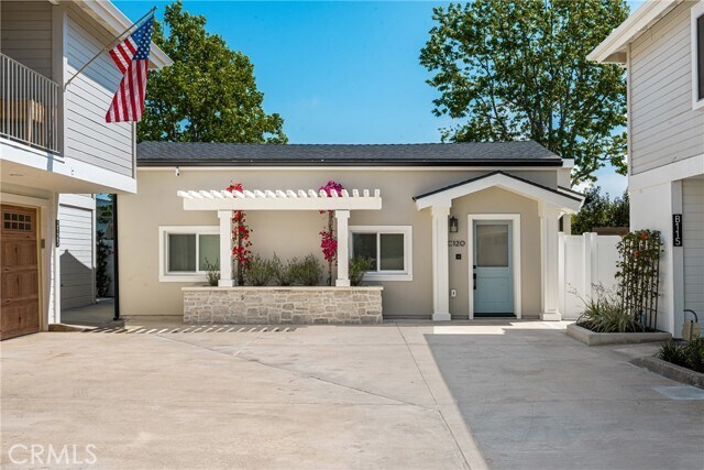 Building Photo - 2138 Orange Ave