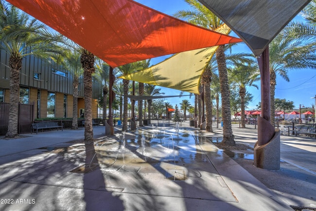 Building Photo - 4655 S Vapor