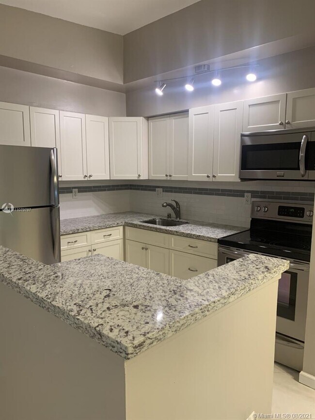 9711 Hammocks Blvd 9711 Hammocks Blvd Miami FL 33196 Apartment Finder