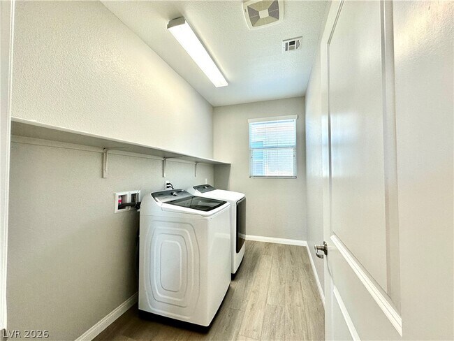 Building Photo - 3092 Collodi Ct