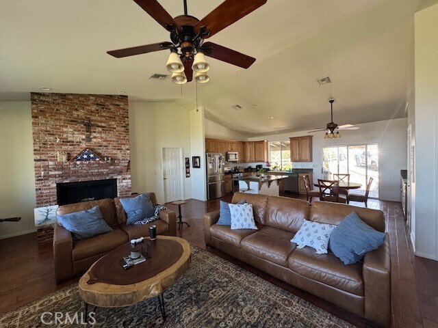 Building Photo - 21650 Skyhill Pl